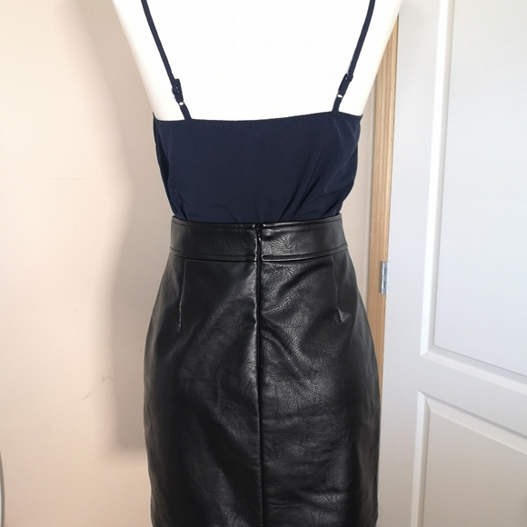 Twik faux leather skirt size small - Picture 9 of 9